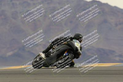 media/Jan-14-2023-SoCal Trackdays (Sat) [[497694156f]]/Turn 9 Set 2 (1130am)/